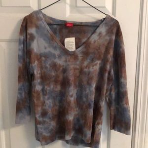 Glima tie dye blue and brown vneck 3/4 top. NWT